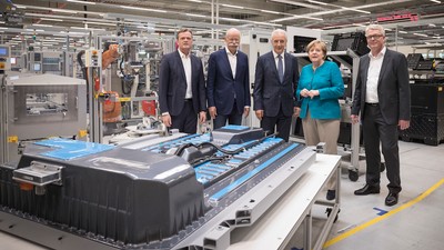 Mercedes: 500 milionów euro na fabrykę akumulatorów do aut elektrycznych