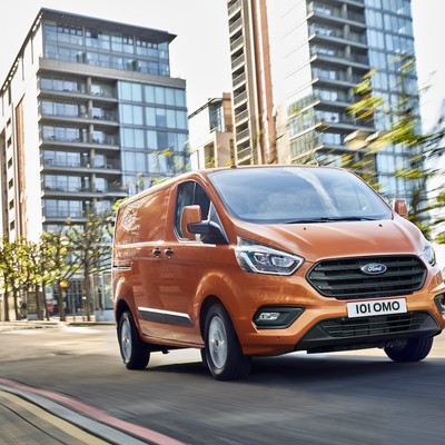 Ford Transit Custom FL – unowocześniony dostawczak