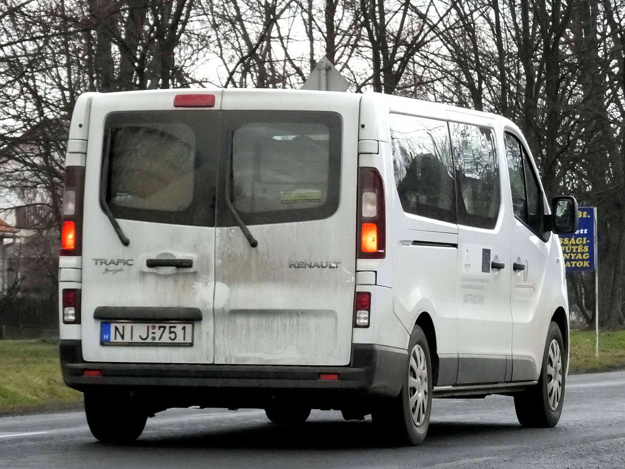 Rokonait vitte el a bátonyterenyei polgármester a város költségén a németországi Fradi-meccsre