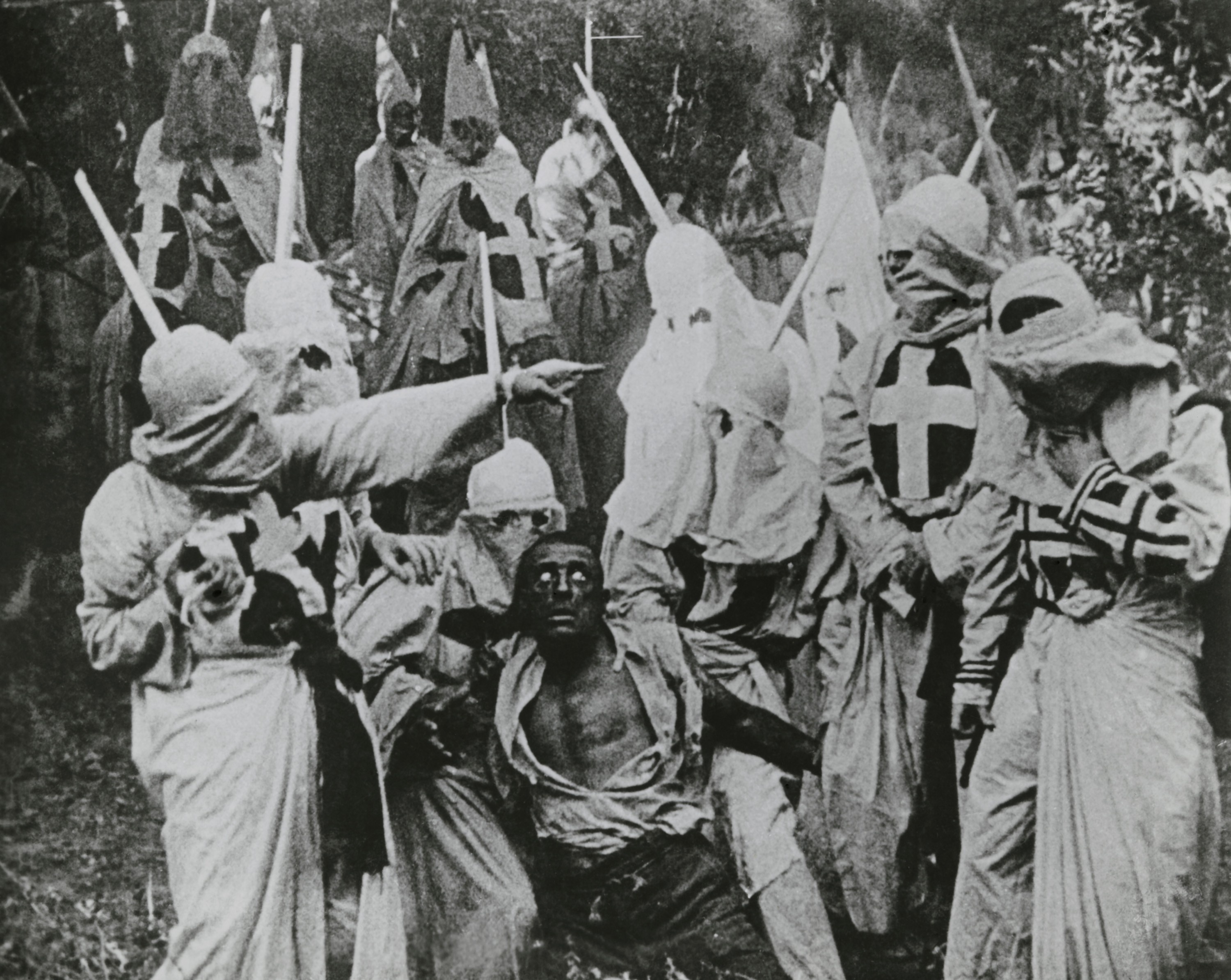 „Narodziny narodu” – amerykański film niemy z 1915 roku, reż. D.W. Gritha