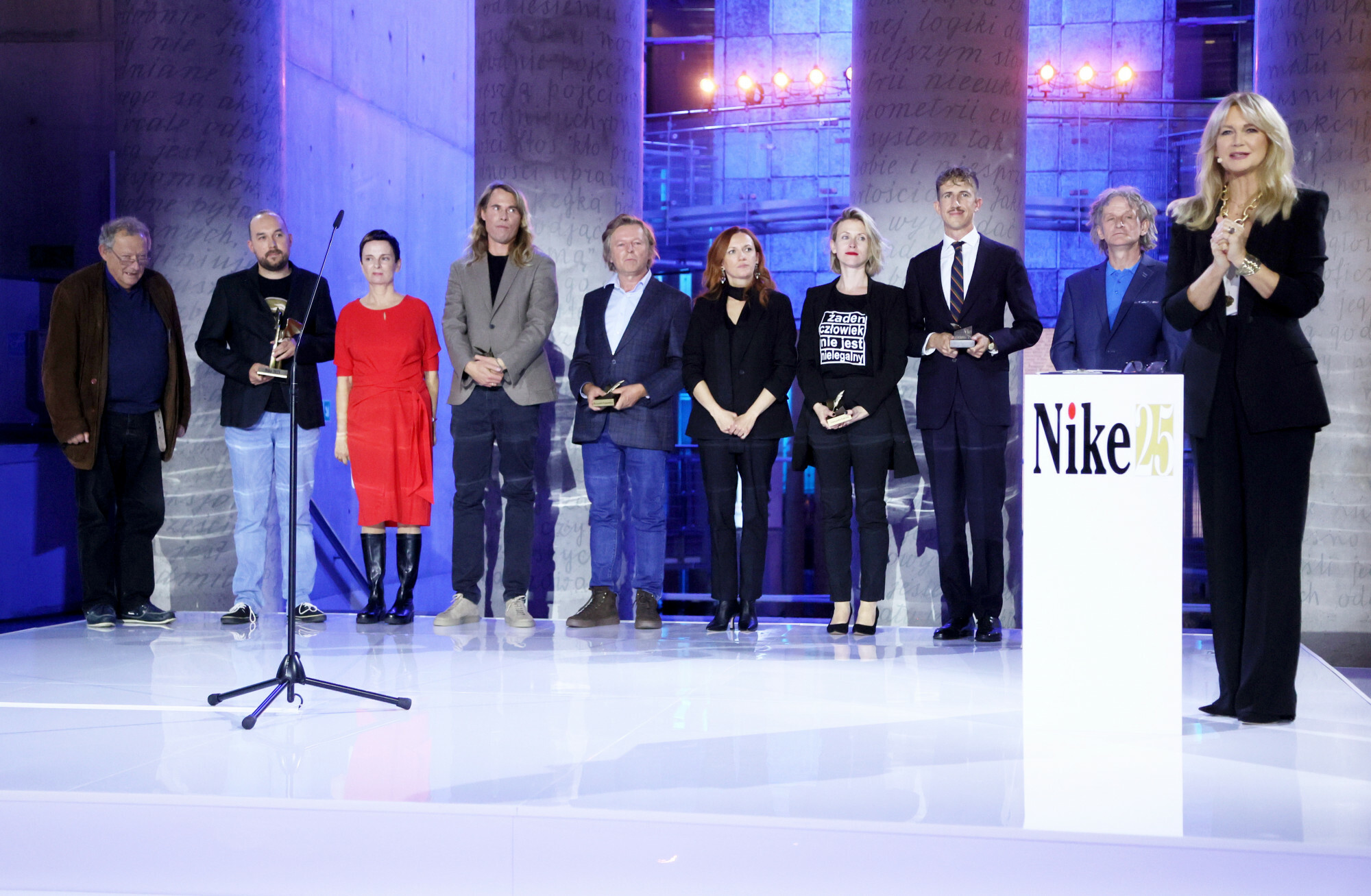 Nike 2021. Zobacz nominowane książki i poznaj laureata nagrody - Noizz