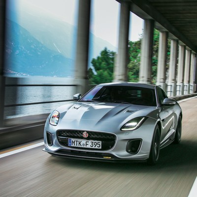 Jaguar F-Type 400 Sport - Jaguar pręży muskuły
