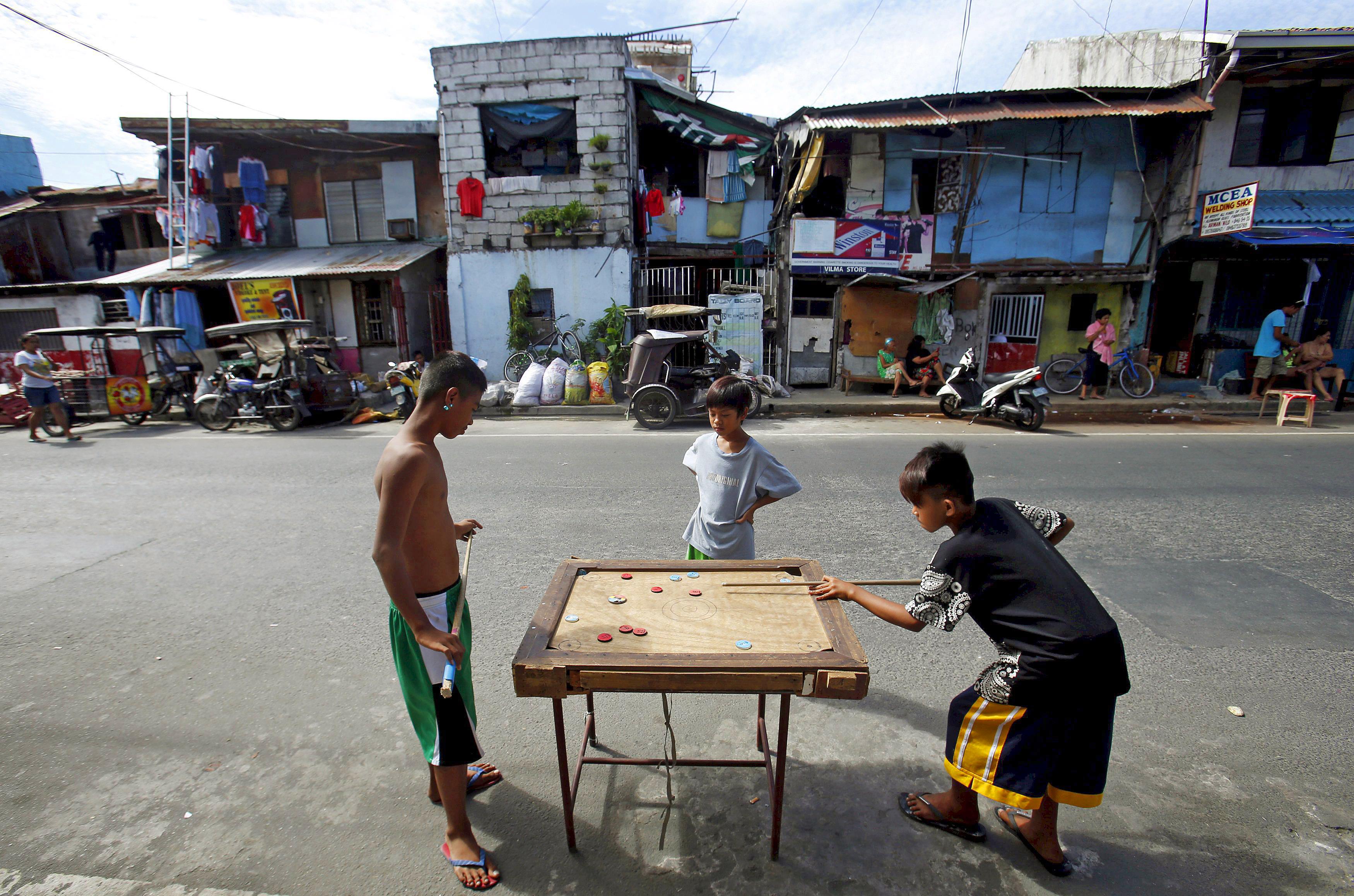 PHILIPPINES-GAMBLING/WIDERIMAGE