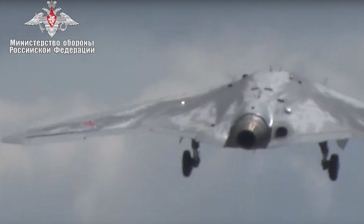 S-70 ma mieć zasięg 6 tys. kilometrów i prędkość maksymalną 1000 km/h.