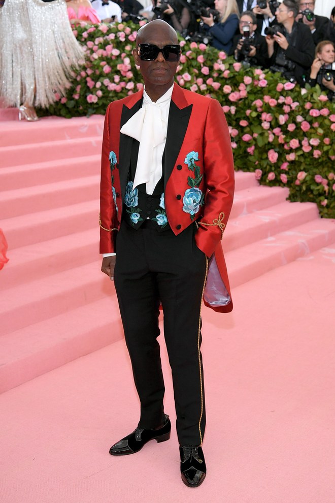 Dapper Dan arrives at the Met Gala 2019 [Credit: Vogue]