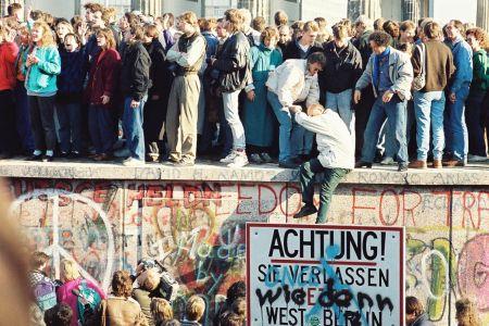 Mur berliński (fot. Wikimedia)