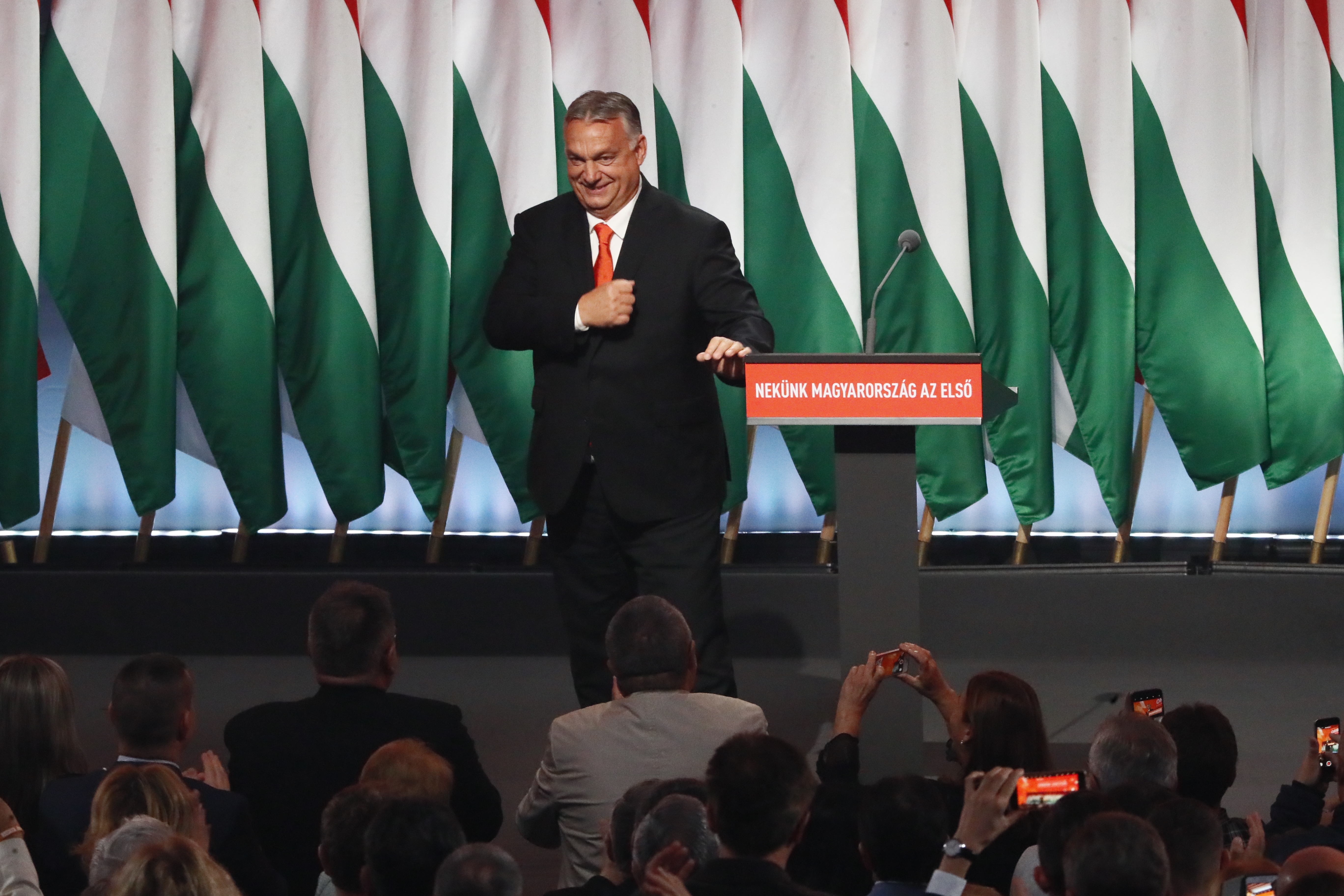 Ezt mondta Orbán Viktor miután újra megválasztották pártelnöknek - Blikk