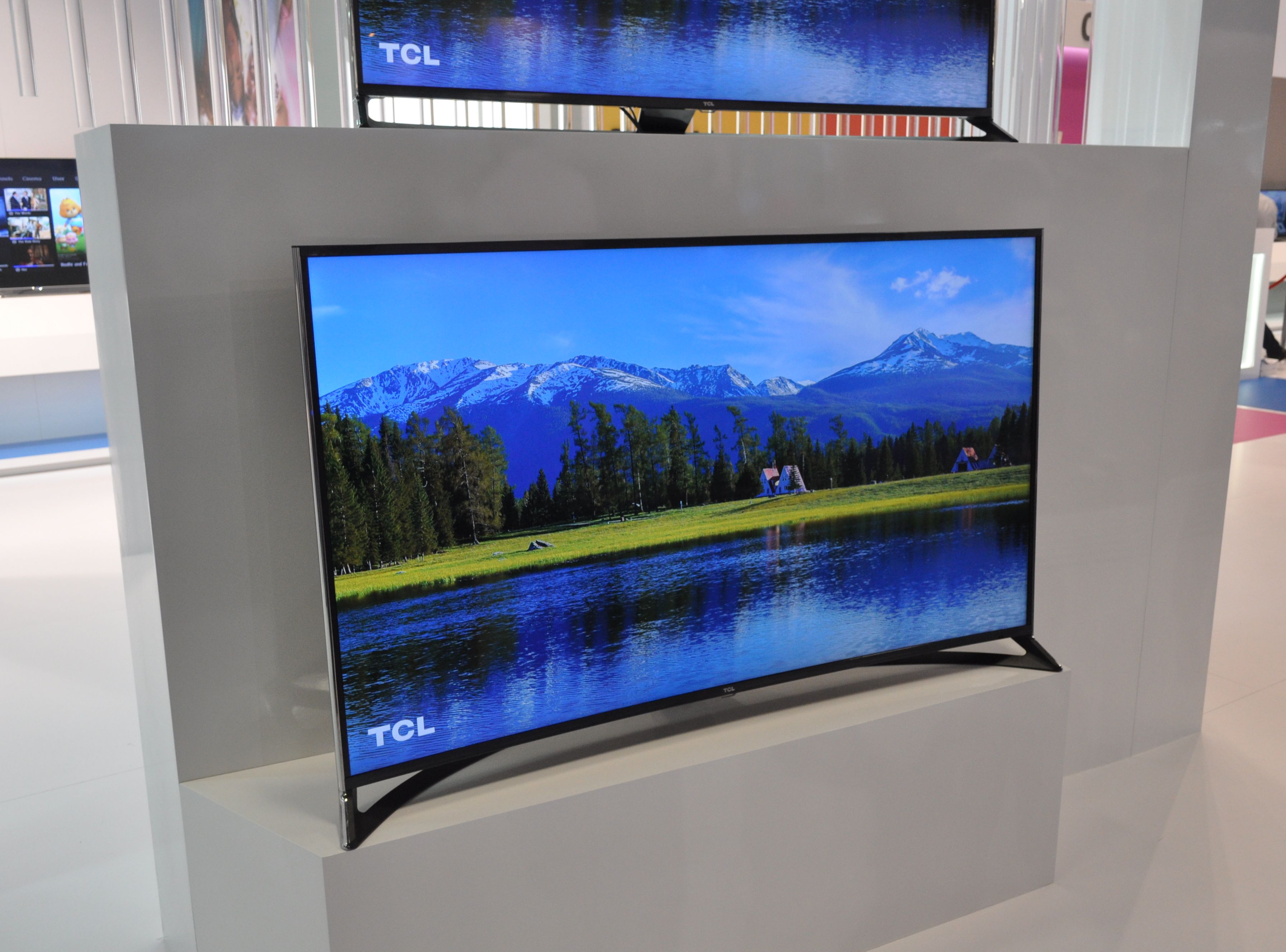 Zakrzywiony TCL