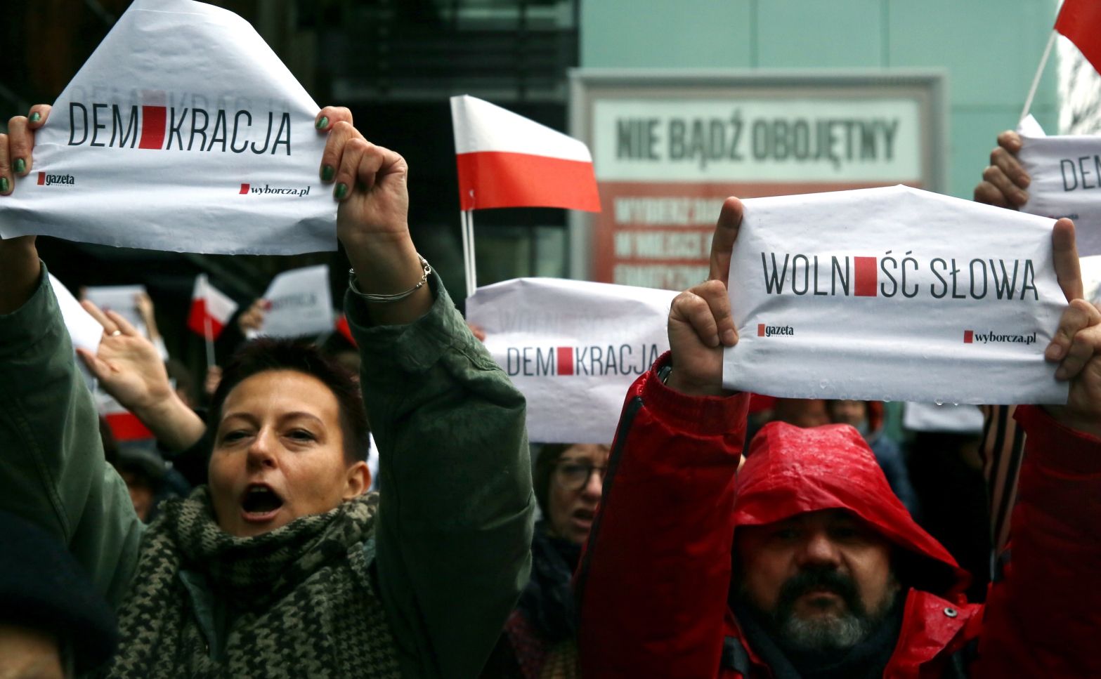 Uczestnicy protestu przeszli trochę od budynku