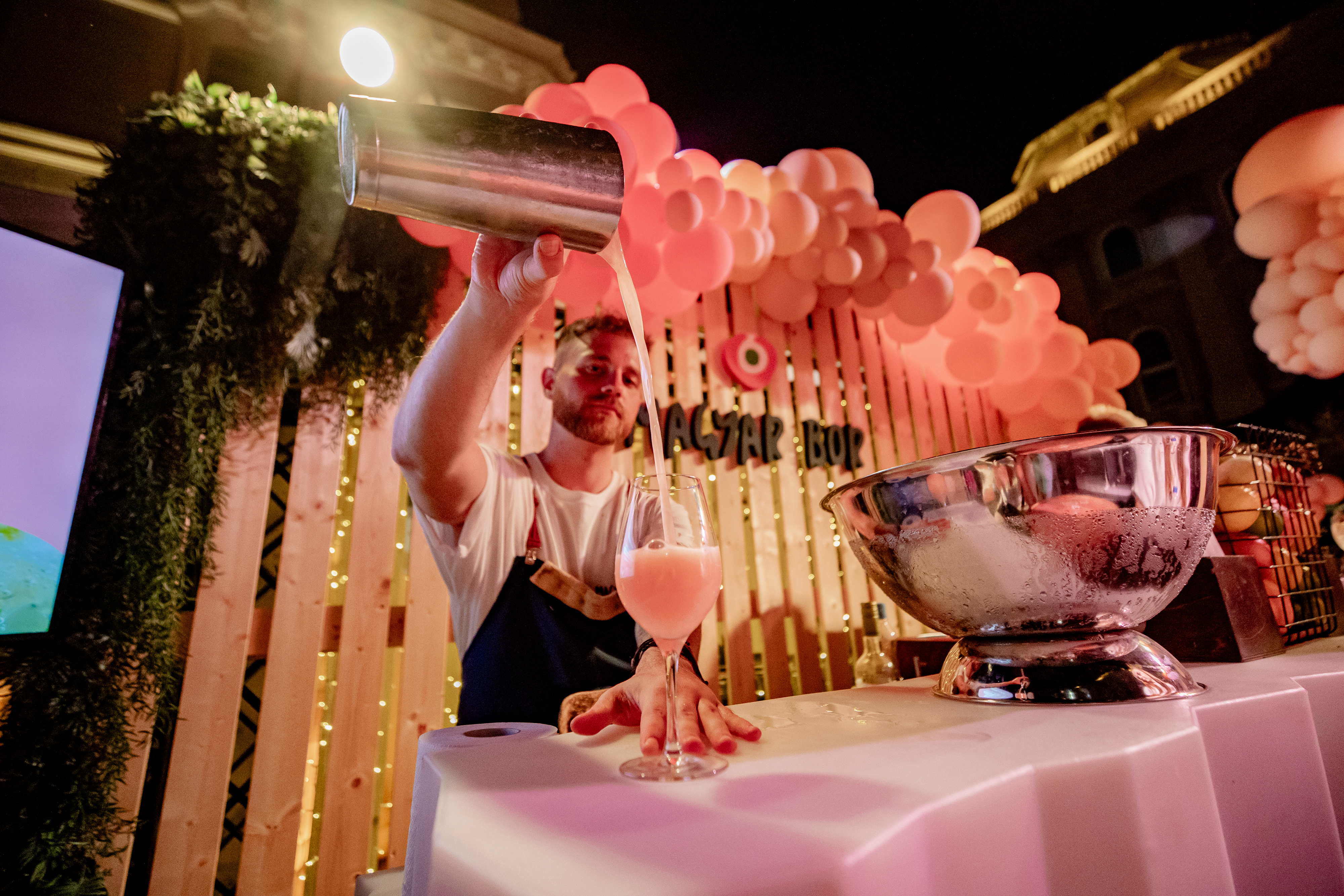 Kiderült, melyik ital a fiatalok kedvence