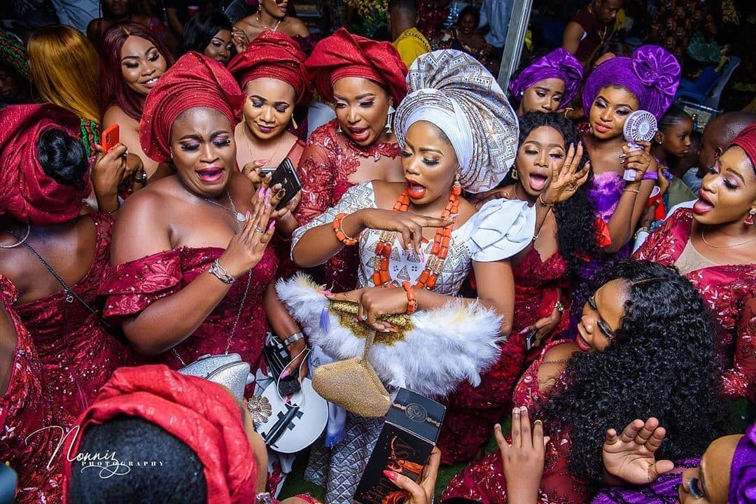 Entertain your guests with good music [Instagram/ Bellanaija Weddings]