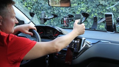 Najpopularniejsze uchwyty do telefonów | Ranking |