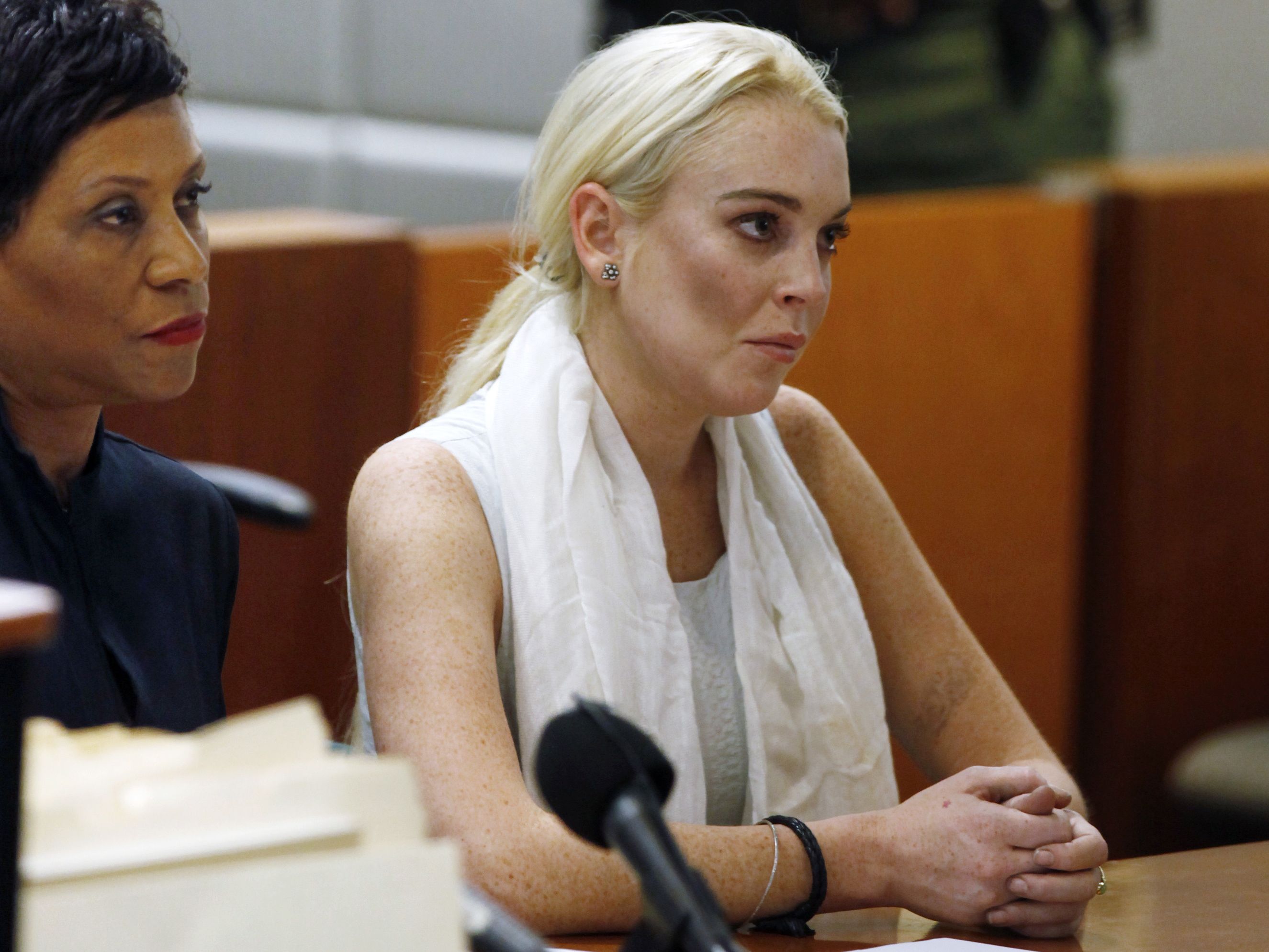 Lindsay Lohan to stała bywalczyni sądów. Powód? Ciągle ten sam - hulaszczy tryb życia i upodobanie do używek.
