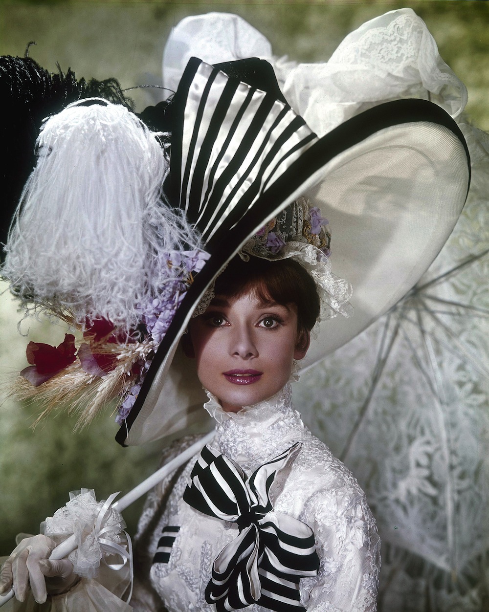 Audrey Hepburn jako Eliza Doolittle w