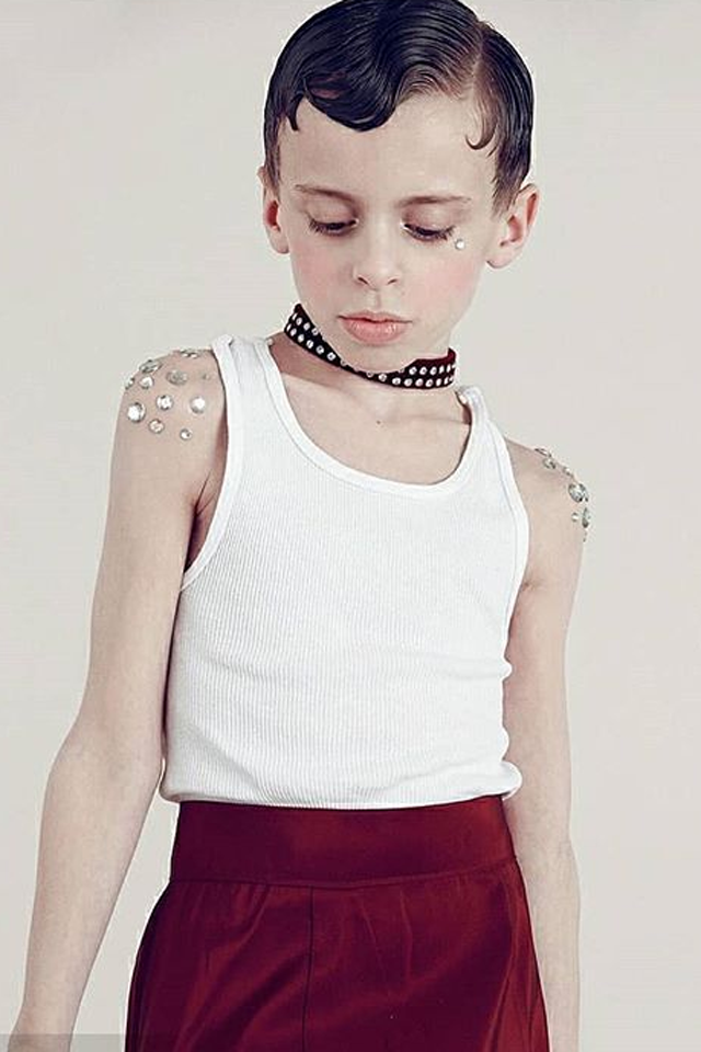 A New York-i divathét sztárja: a 10 éves transznemű kissrác, aki igazi drag  queenként parádézik - Glamour