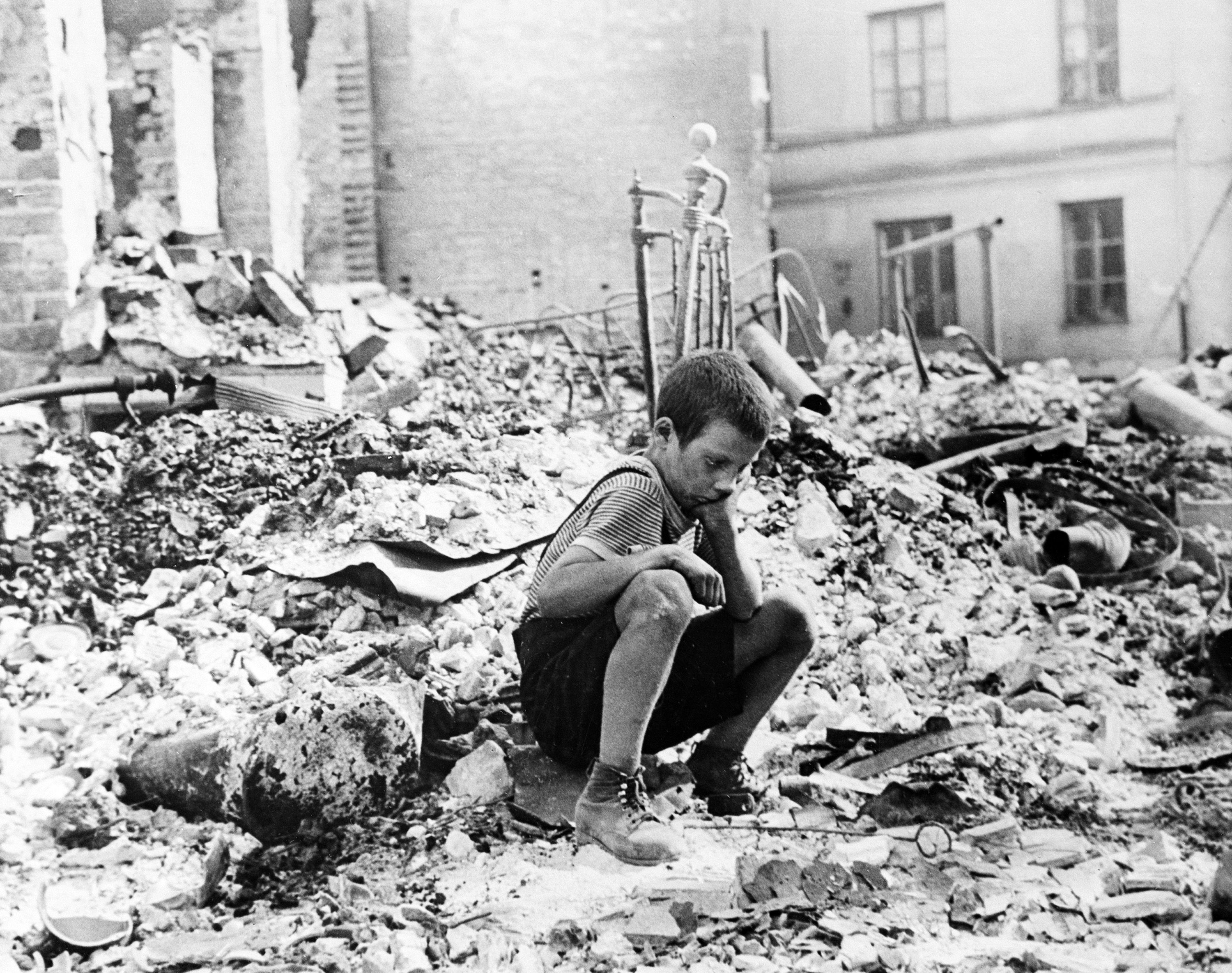 Upadek Warszawy we wrześniu 1939 roku. ARCHIWALNE ZDJĘCIA