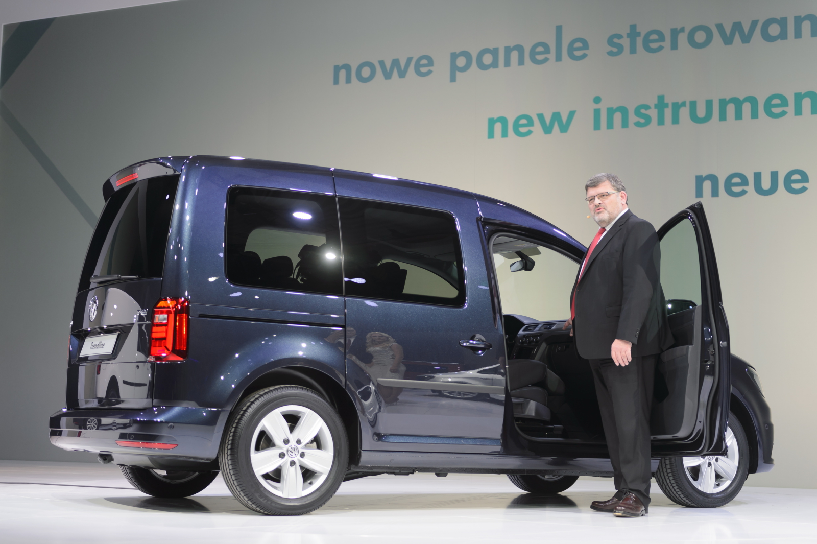 Na liście dodatków dostępny jest także system Light Assist (układ automatycznie włącza i wyłącza
