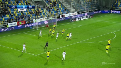Arka - Zagłębie (1:1): Arka wypuściła prowadzenie z rąk. Steinbors pokonany przez Tuszyńskiego