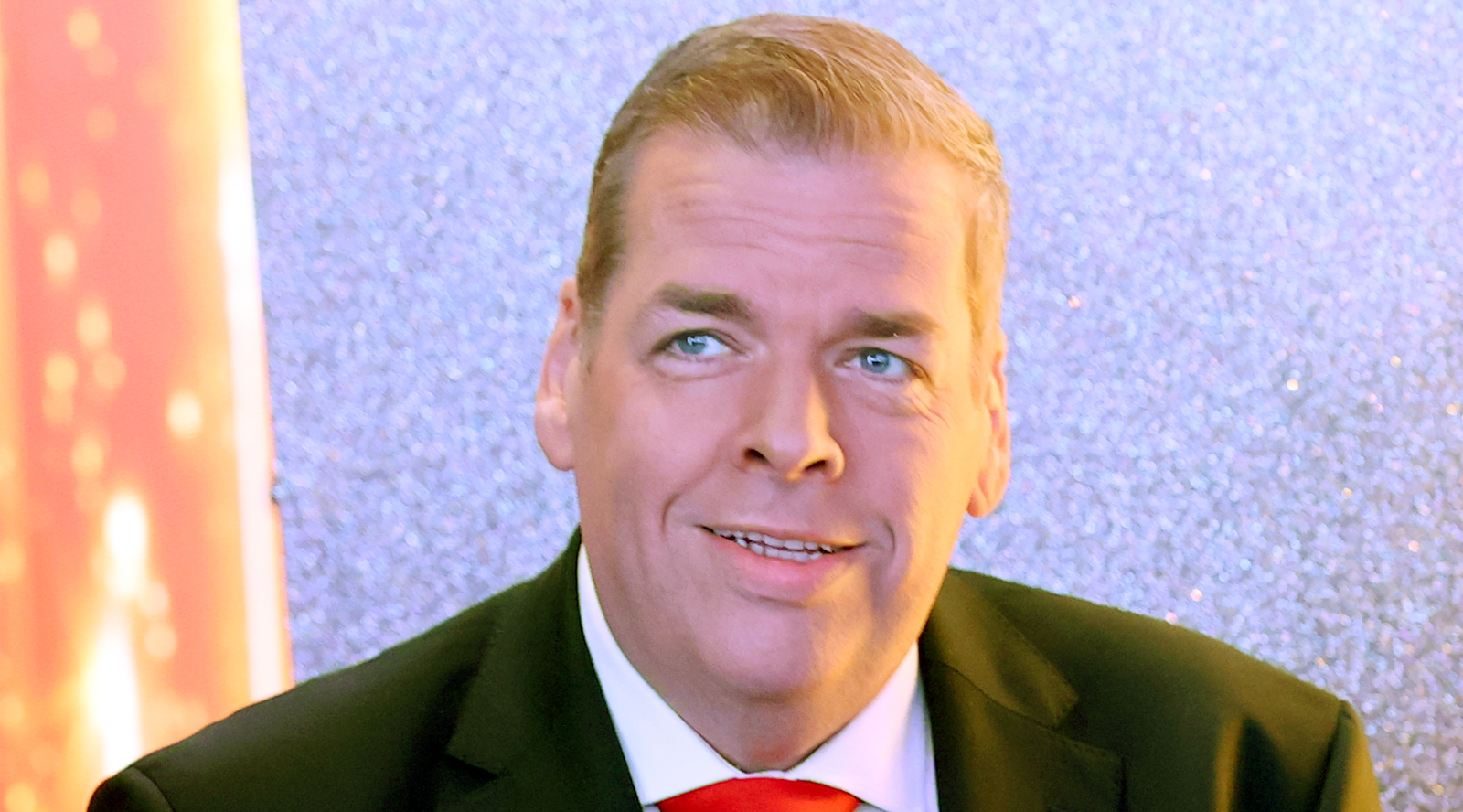 Schmuck Andor napi hét liter kólát gurít le: „Legfeljebb tíz évvel tovább leszek halott”