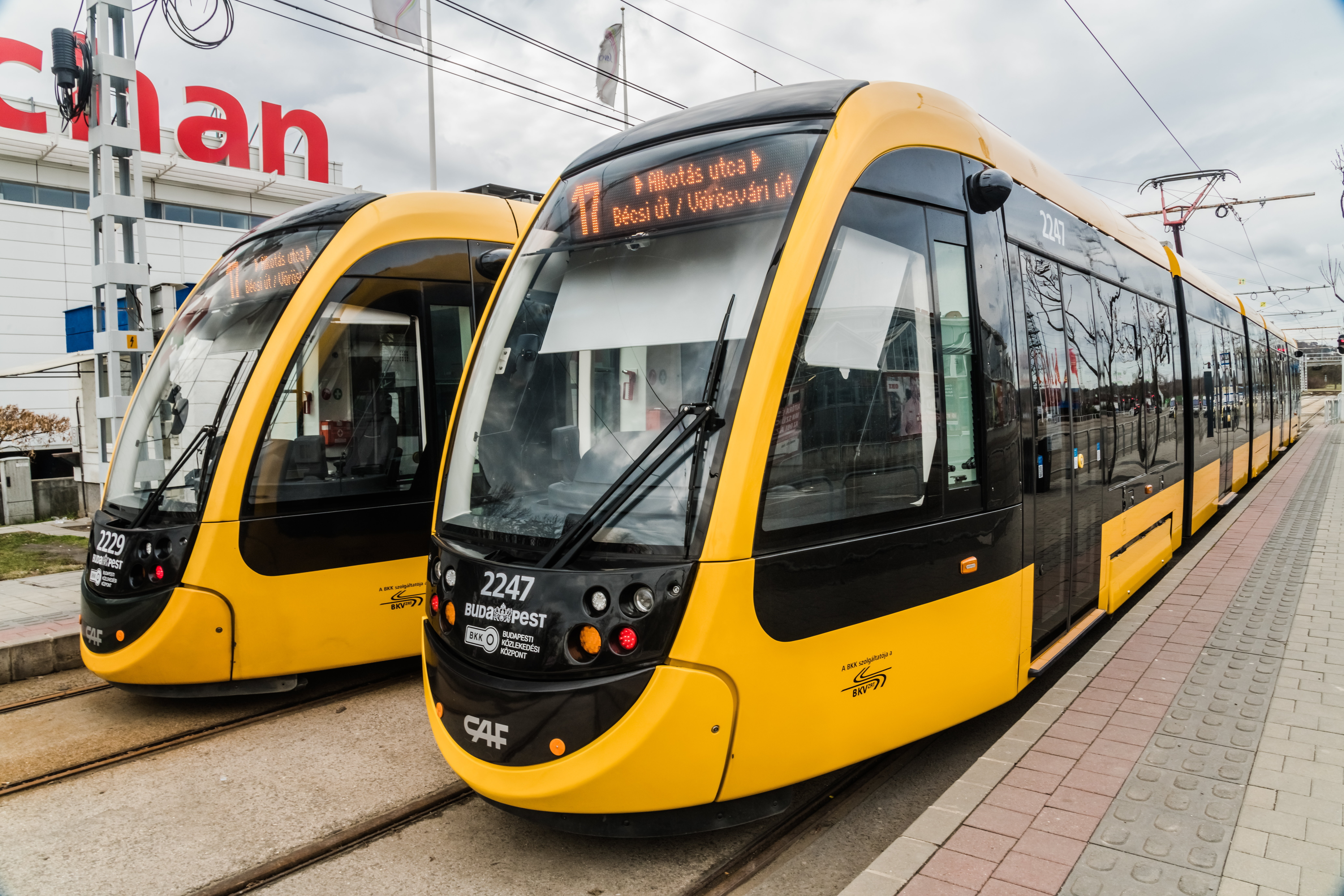 Nagy bejelentést tett a BKK: még több új villamosa lesz Budapestnek - itt vannak a részletek