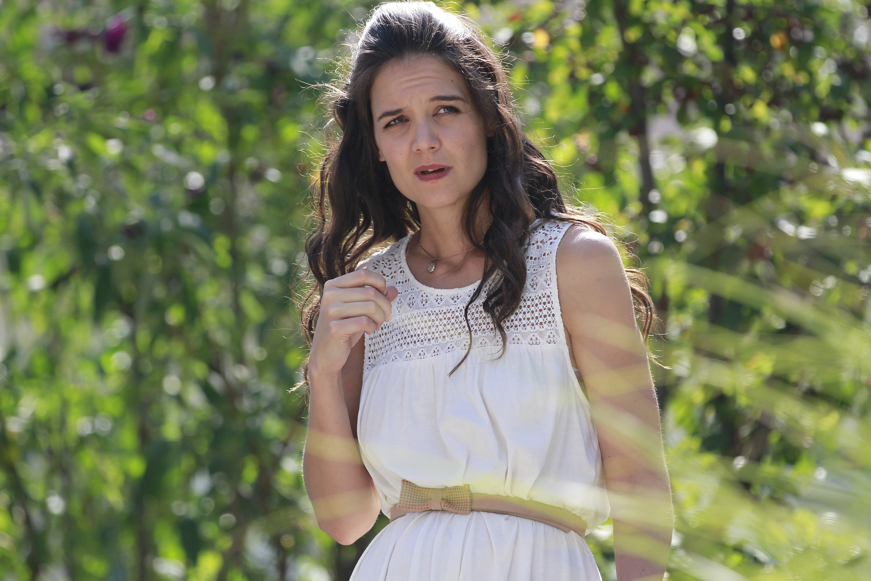 Katie Holmes jako panna Meadows