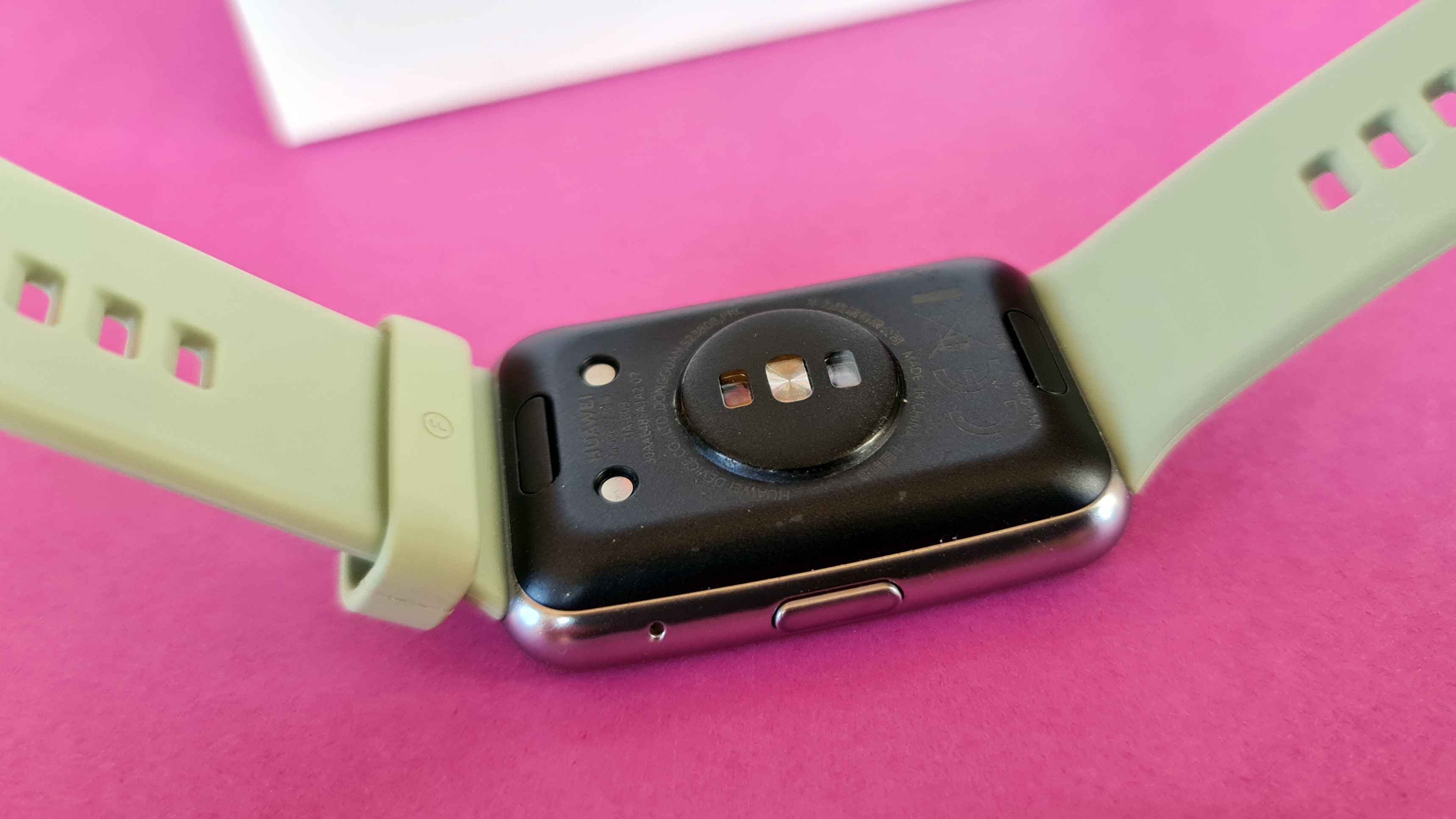 Huawei Watch im Fit Test: Tolle Smartwatch mit eckigem Screen