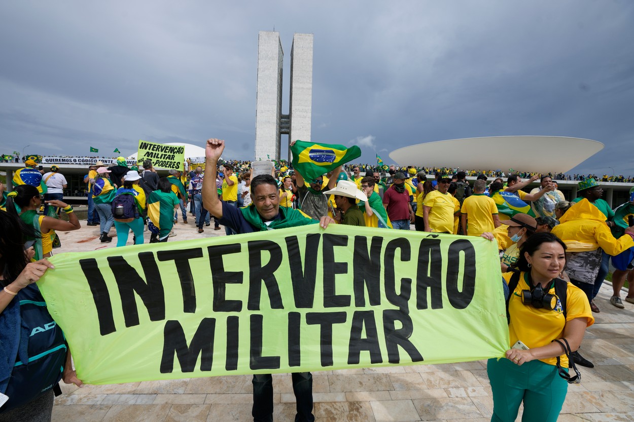 Brazíliaváros ostrom alatt: Bolsonaro hívei megrohamozták a brazil kongresszust, hatalmas károkat okoztak – fotók, videók