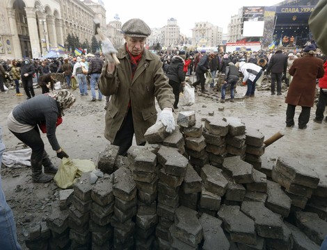 Ukrajina je podeljena na prozapadni deo odan EU i istok koji je naklonjeniji Rusiji