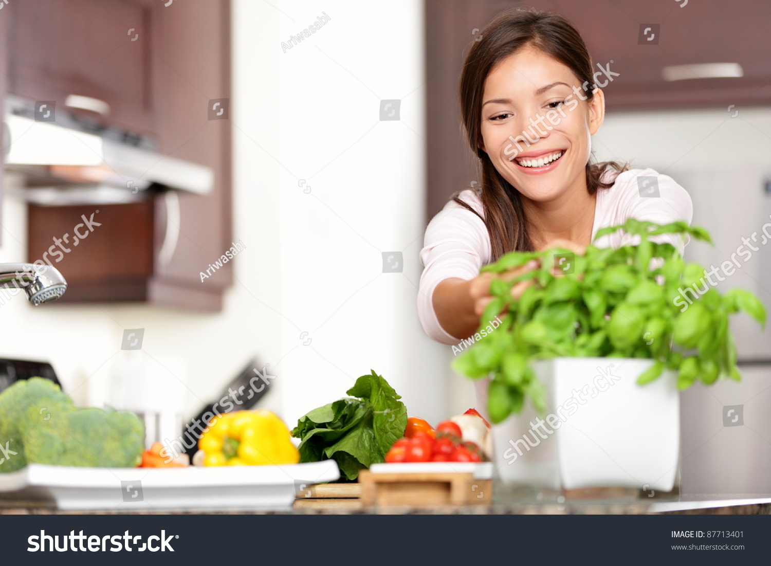 Hét fűszer, amelyet az ablakban nevelhetünk