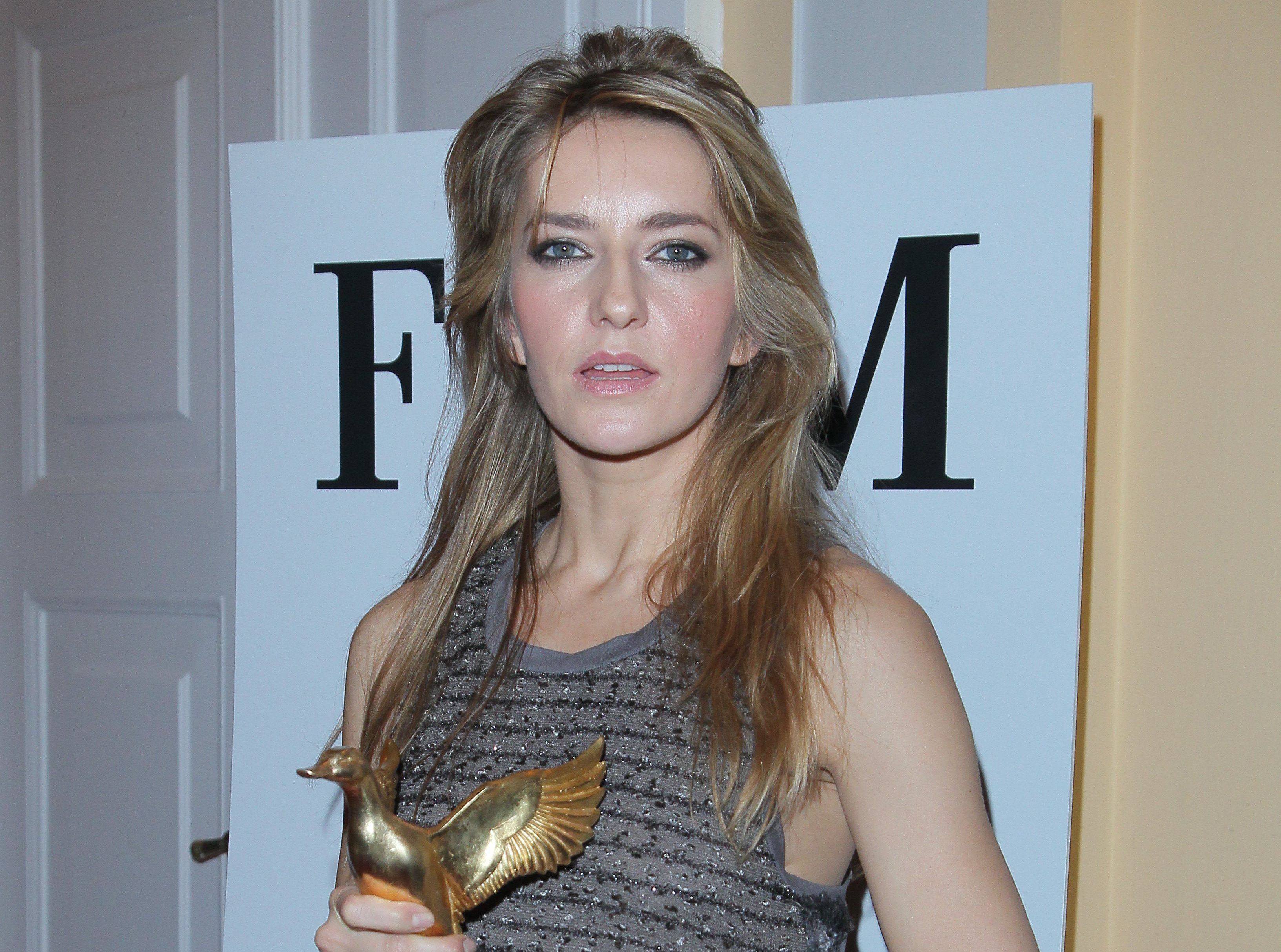 8. Kamilla Baar