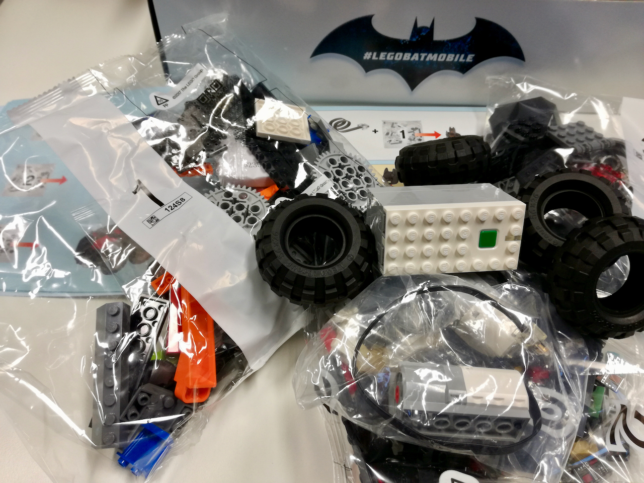 Lego Batmobil Model Zdalnie Sterowany Smartfonem I Aplikacją
