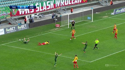 Śląsk - Korona (1:0): Riera wywalczył rzut karny. Robak pewnie wykorzystał jedenastkę!