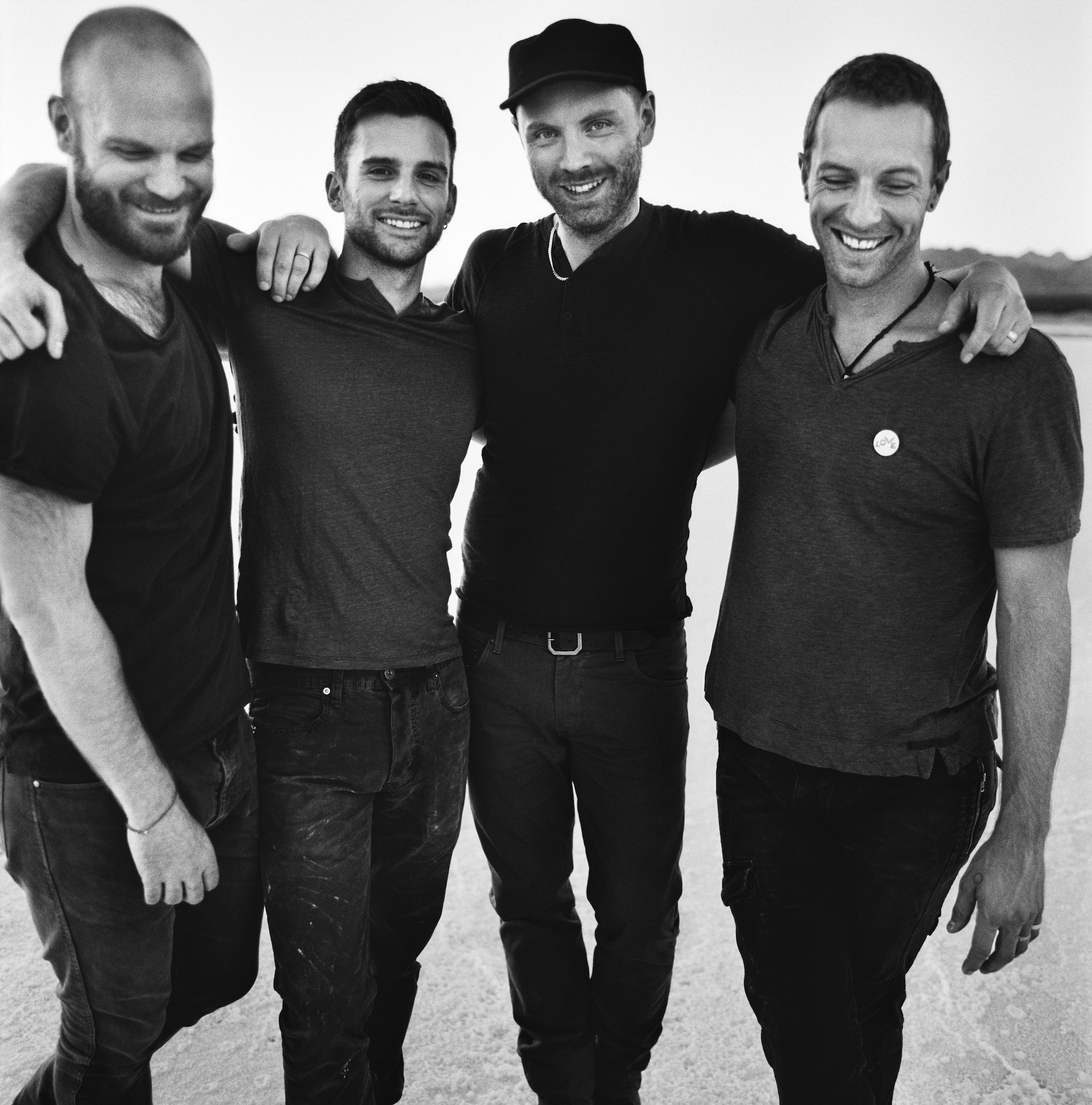 Coldplay znany jest również ze swojego nieugiętego stanowiska antykorporacyjnego. Zespół odmawiał już sprzedaży swoich utworów koncernom Diet Coke i Gap, które chciały użyć piosenek