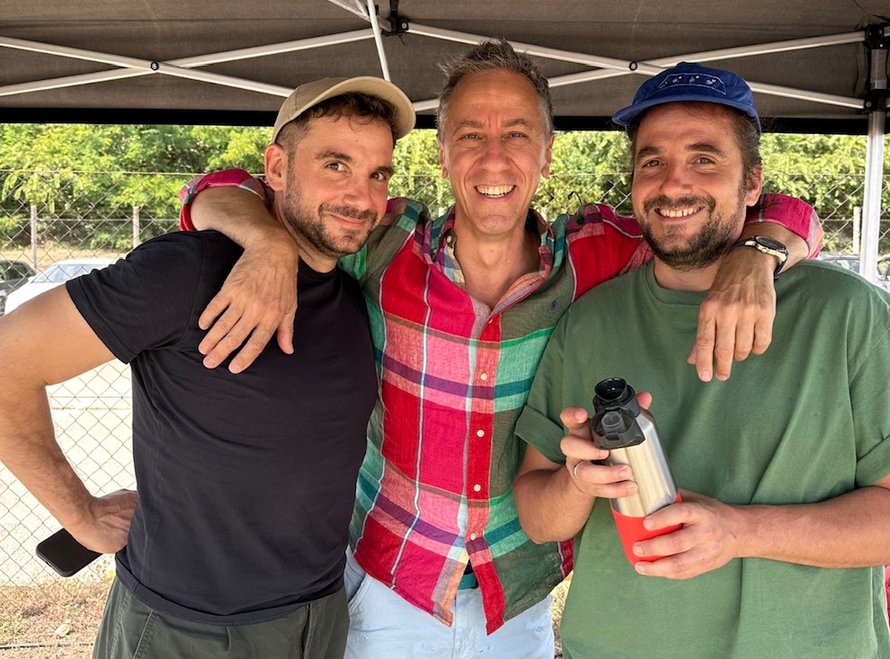 Újra összeállt a Família Kft. nagy hármasa: együtt forgat Csonka András és a Spáh ikrek