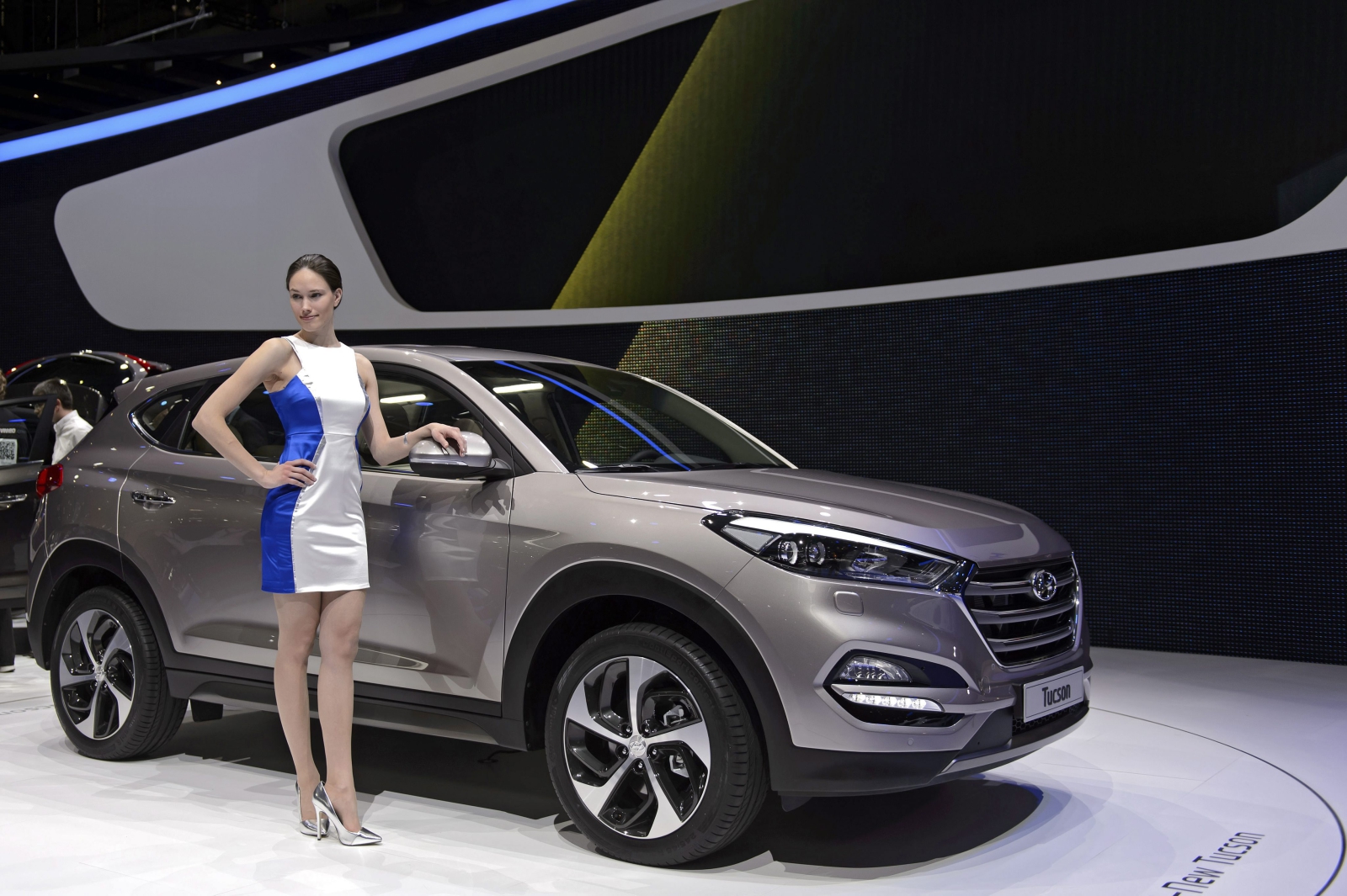 Nowy hyundai tucson będzie produkowany w europejskiej fabryce koreańskiej marki w czeskich Nosovicach. Uruchomienie produkcji planowane jest w lipcu 2015. Do sprzedaży w Polsce nowy SUV trafi po wakacjach.