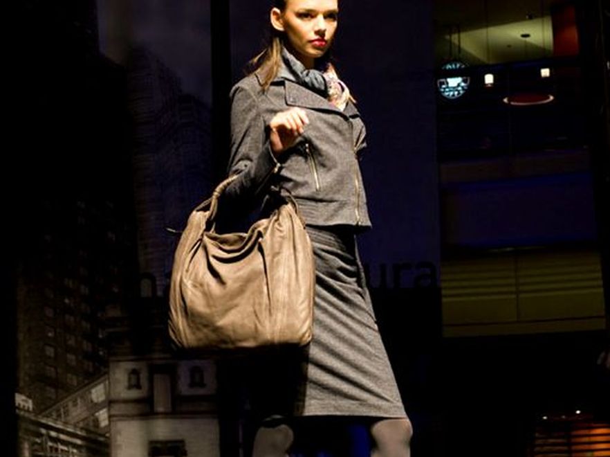 Elisabetta Franchi Celyn b. w kolekcji jesień-zima na Manufaktura Fashion Week