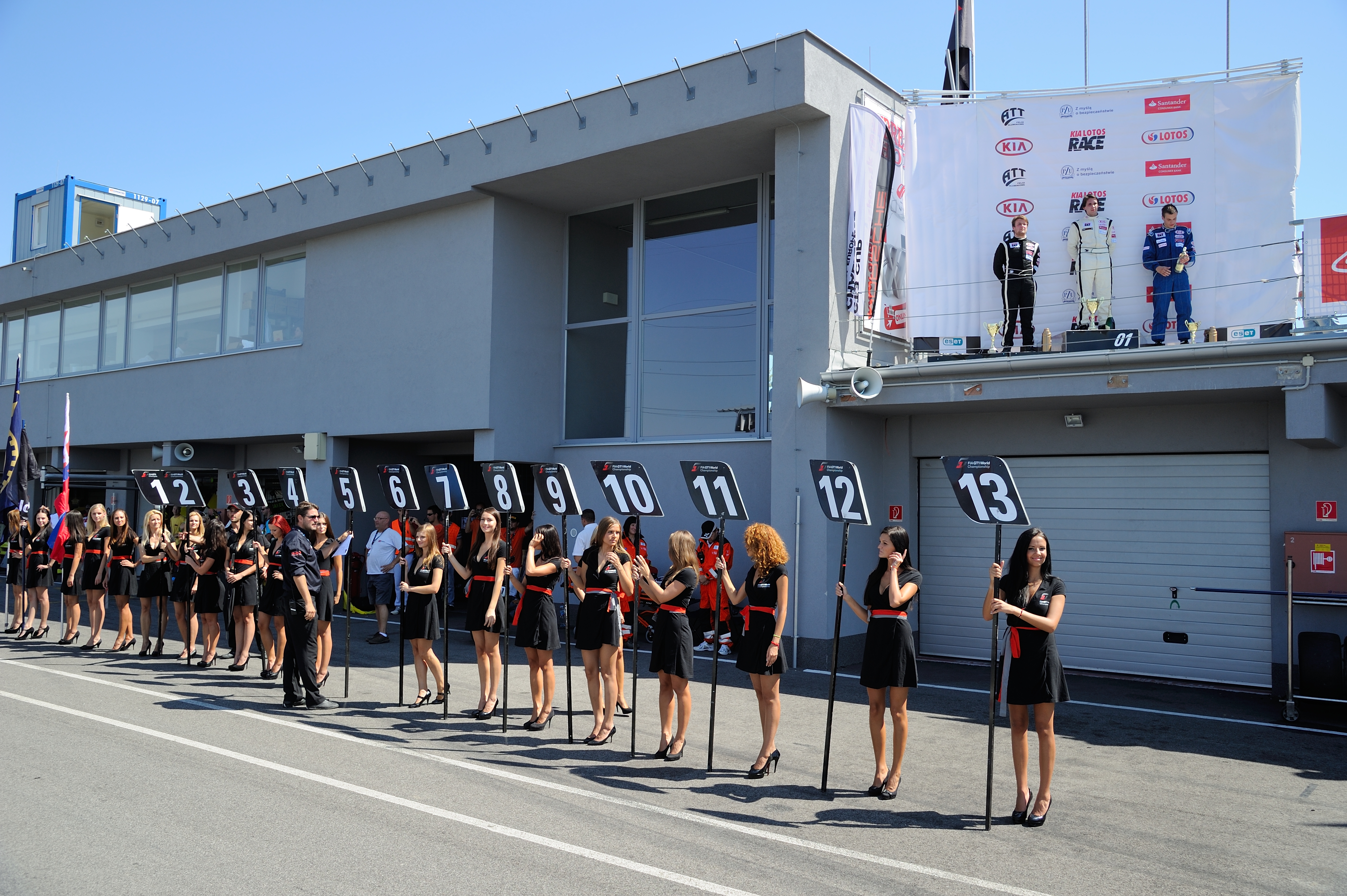 Kia Lotos Race