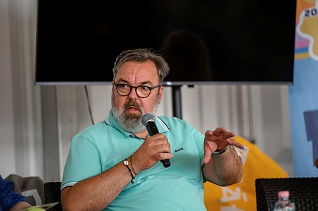 Vastapsot kapott utolsó munkanapján L. Simon László, a Nemzeti Múzeum kirúgott főigazgatója – videó
