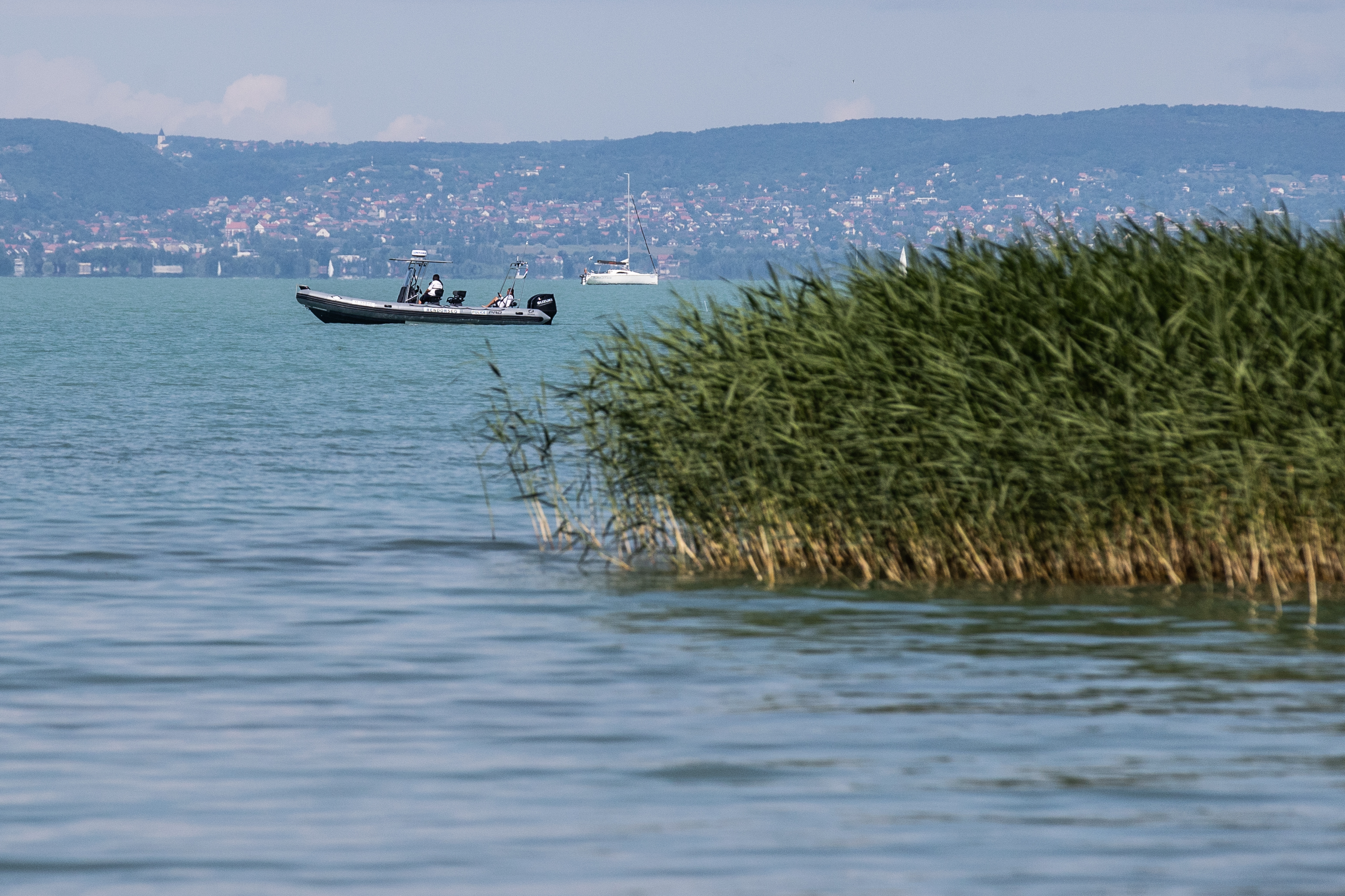 Melegebb a Balaton vize a levegőnél