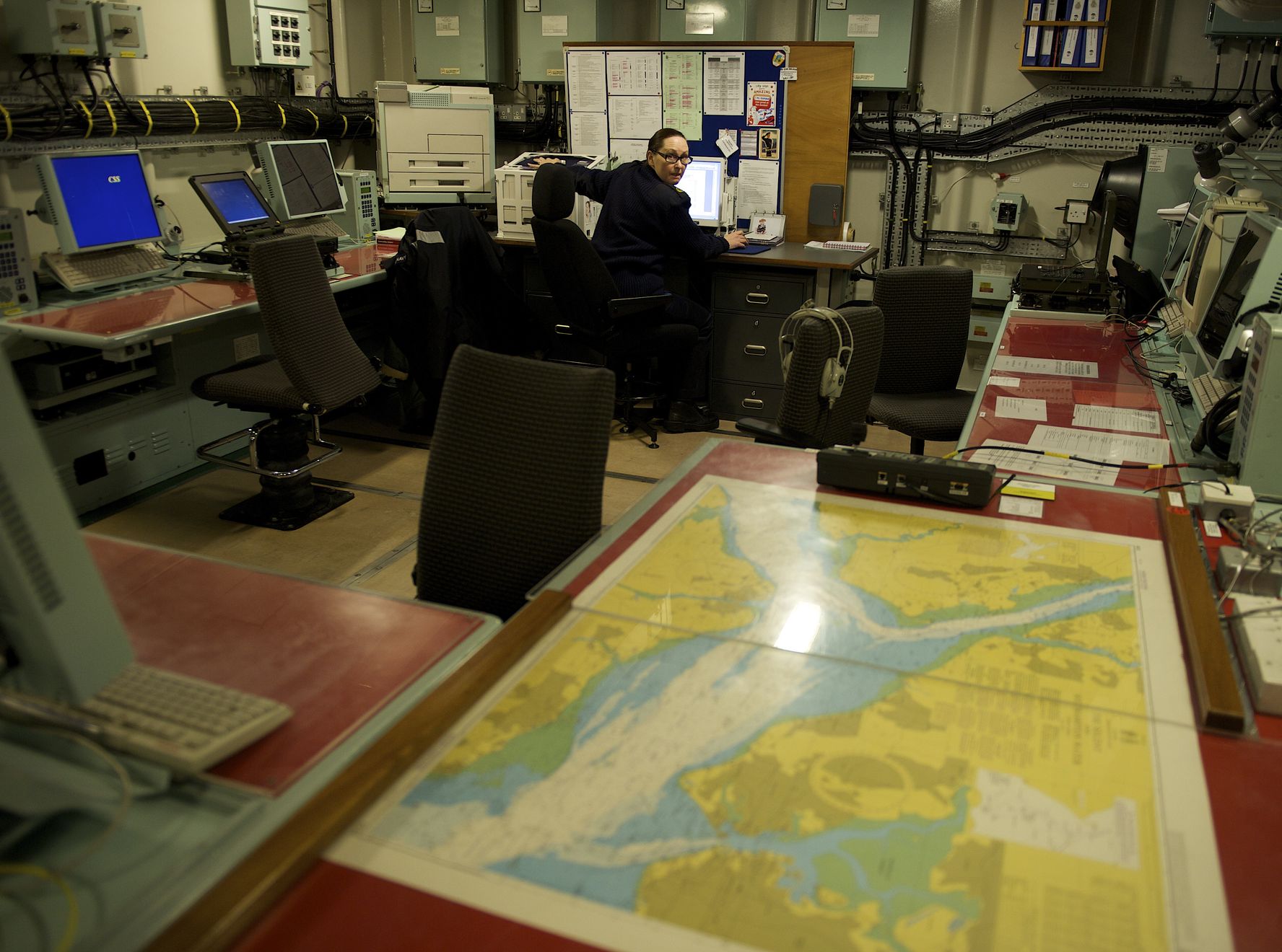 Okręt Royal Navy został również wyposażony w doskonały system łączności, co pozwala na pełnienie przez niego funkcji okrętu dowodzenia