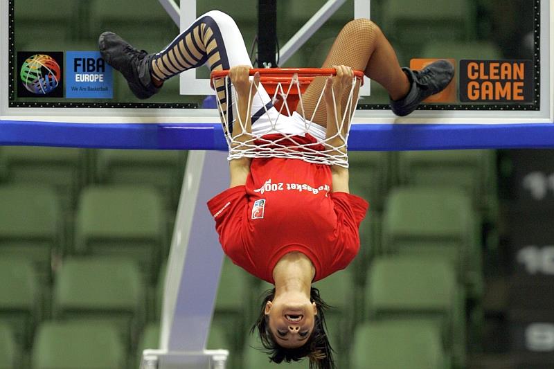 cheerleaderki na eurobasket 2009 - 04