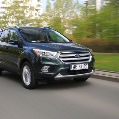 Ford Kuga 2.0 TDCi 4x4 - wciąż błyszczy zawieszeniem