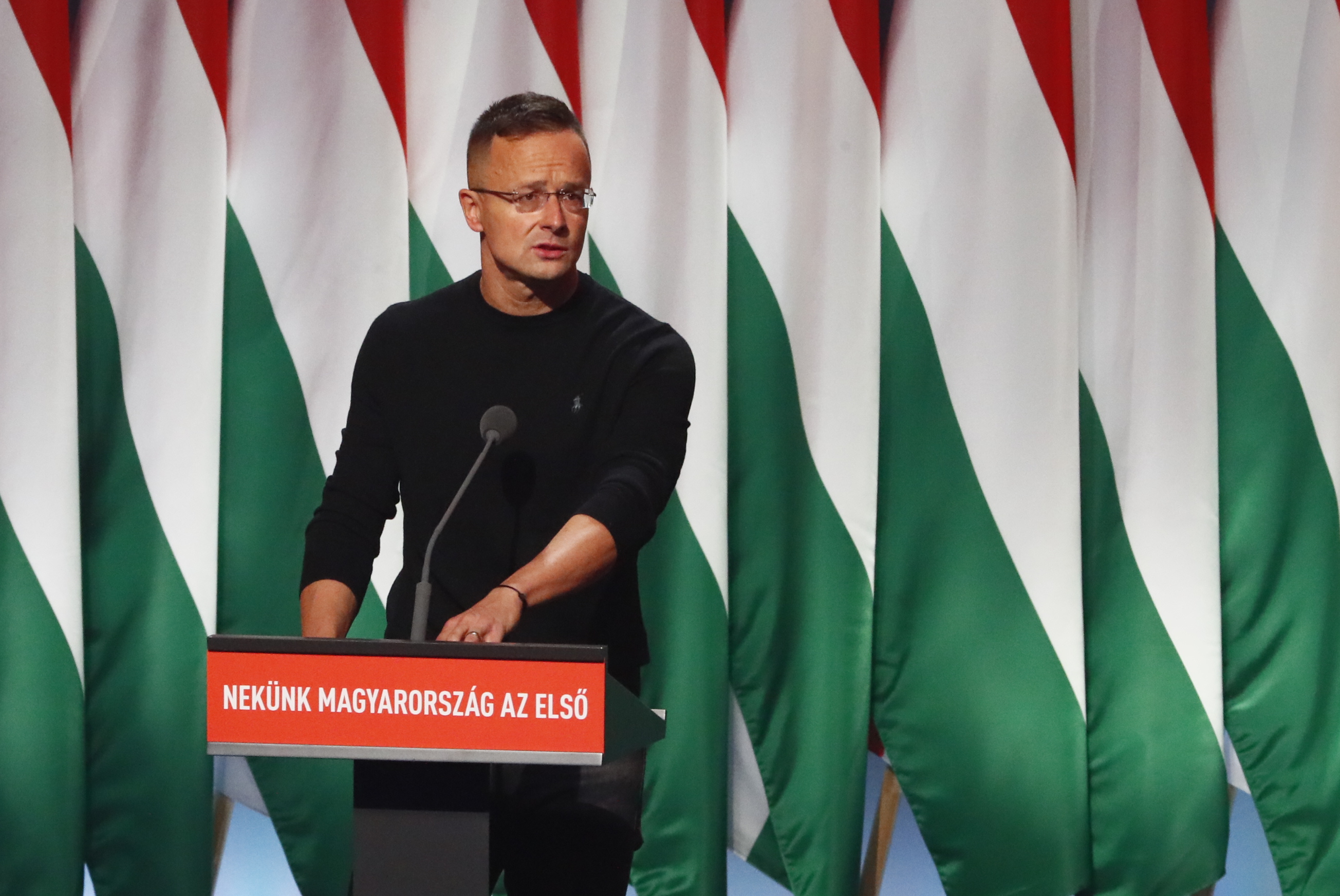 Szijjártó Péter: célegyenesbe érkezett a magyar nemzeti űrprogram