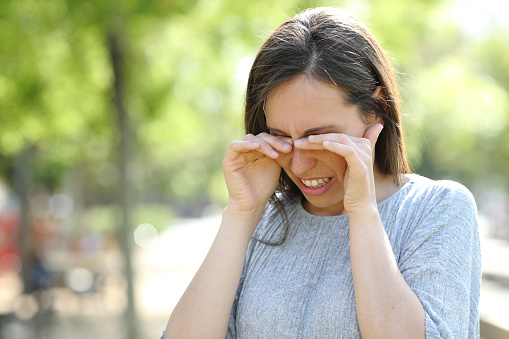 Parlagfű allergia: ilyen tünetekkel kezdődik | EgészségKalauz