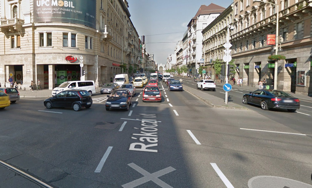 Ezt nézze: egy malac szökött meg a kocsiból a Rákóczi úton - fotó - Blikk