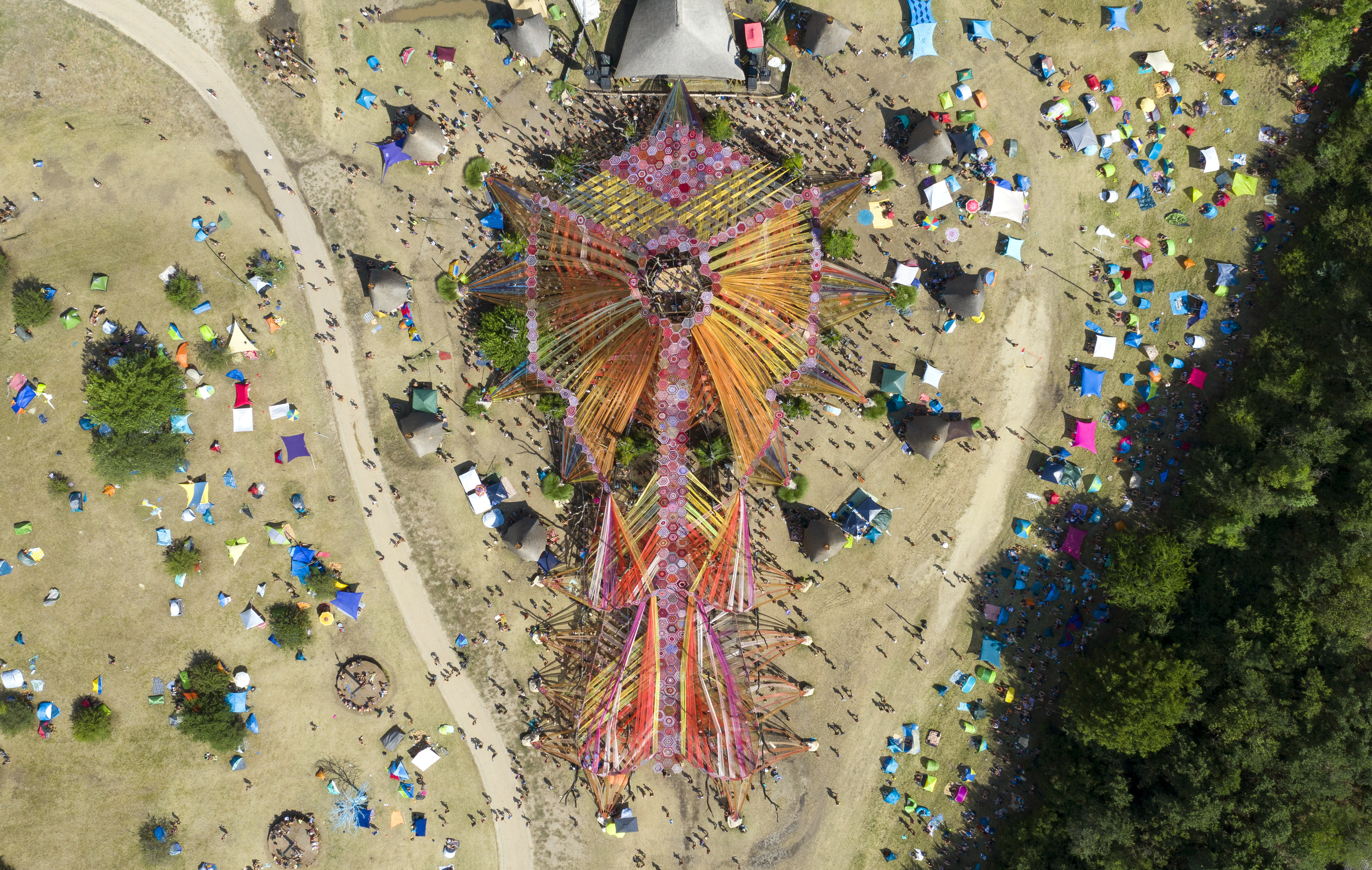 Tragédia az Ozora Fesztiválon: ezért dobhatta el magától az életet a holtan talált belga nő