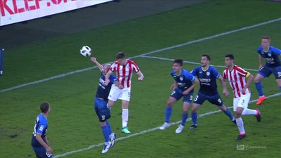 Cracovia - Piast (1:0): Dimun trafia do bramki, ale cała zasługa po stronie Helika. Waleczność 22-latka zasługuje na brawa