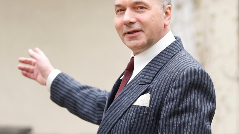 Leon Charewicz Net Worth