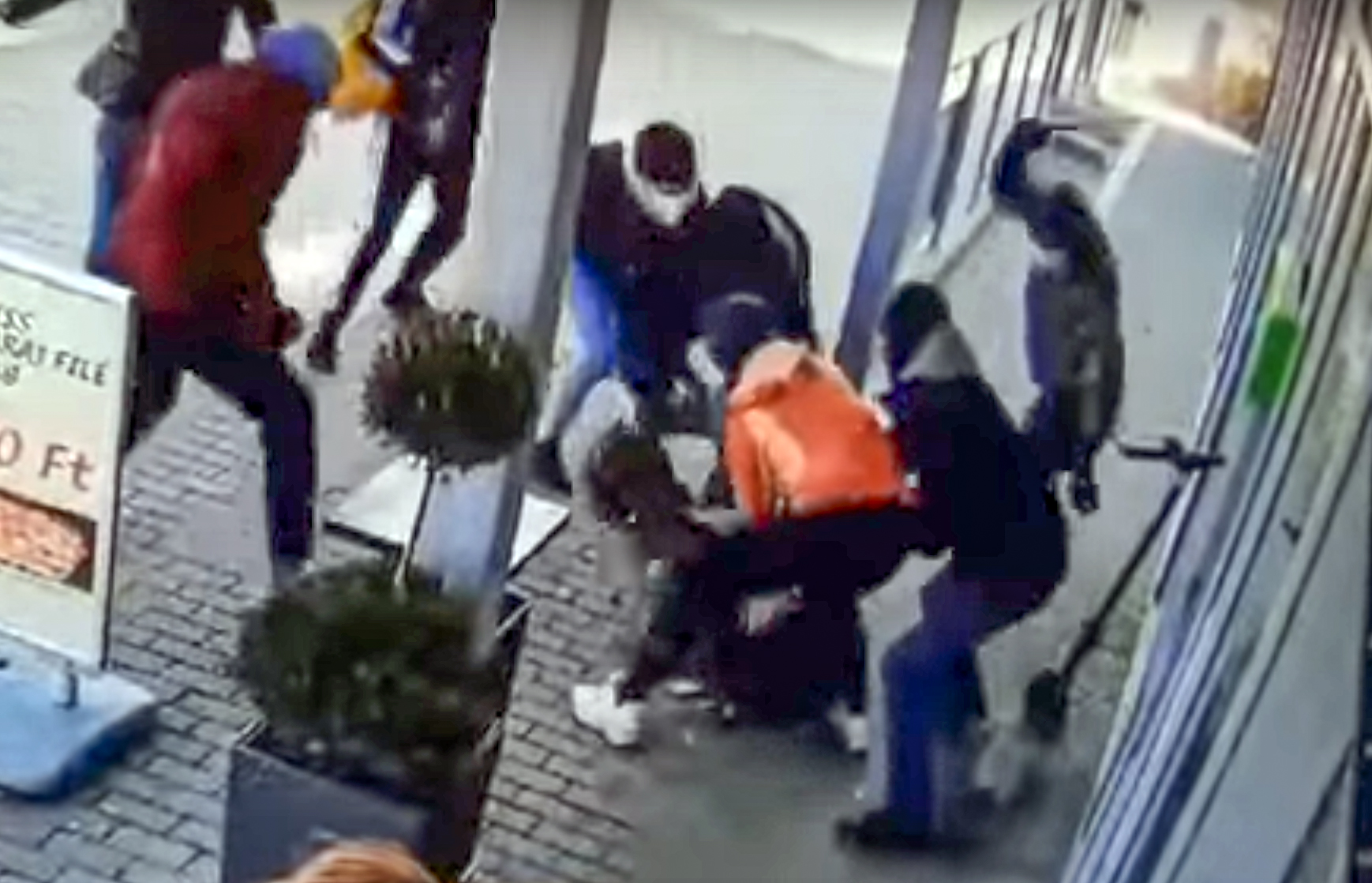 Azonosították: brutális pszichopata vezette az Antifa támadásait Budapesten?