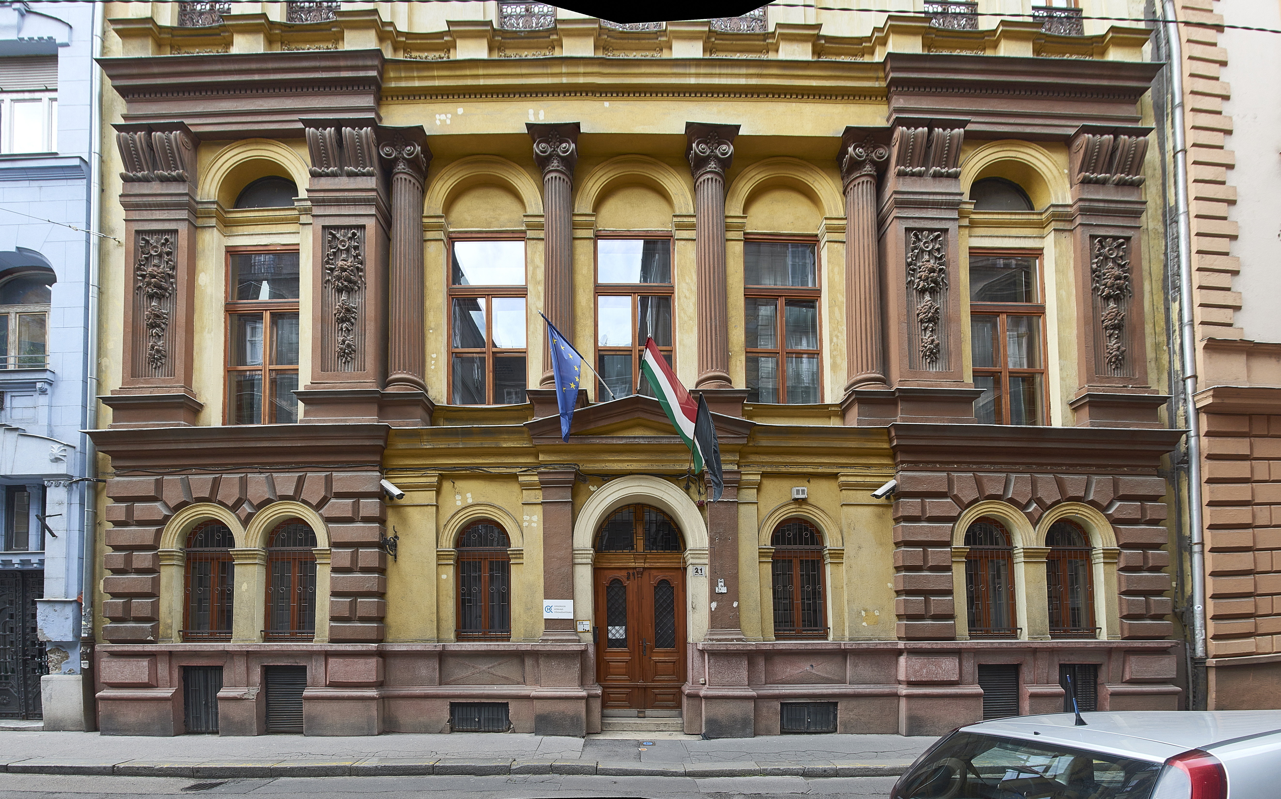 Az országos kórházi főigazgató két helyettesét is kirúgták